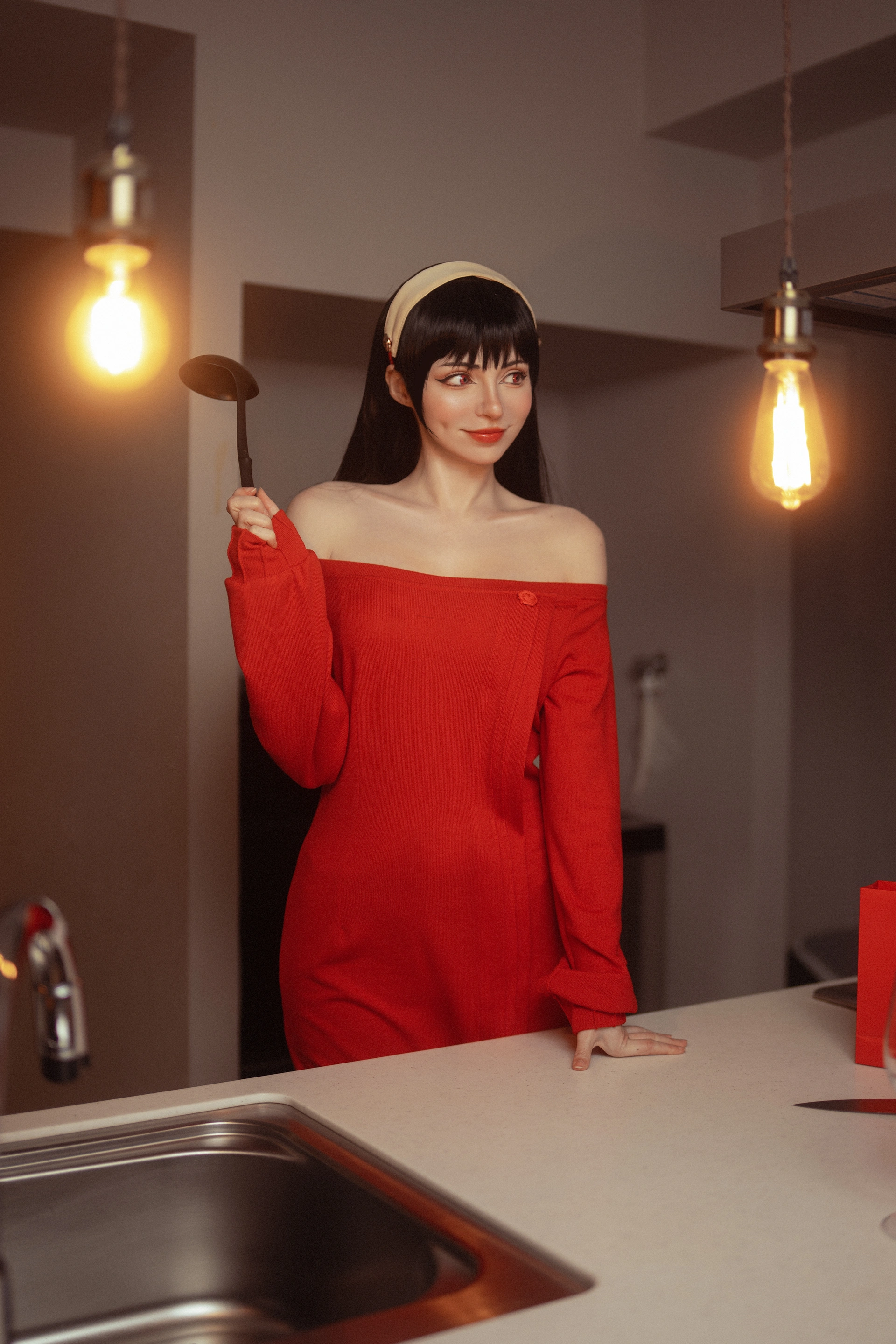 Peach milky – NO.027 Yor Forger Red Sweater 0